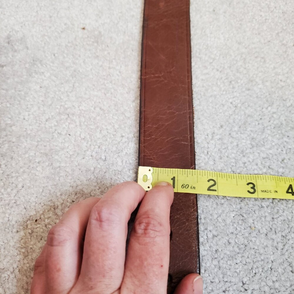 IZETTE Leather Belt 39" Round Buckle Embossed Logo Brown Silver Women's Medium - Picture 10 of 10